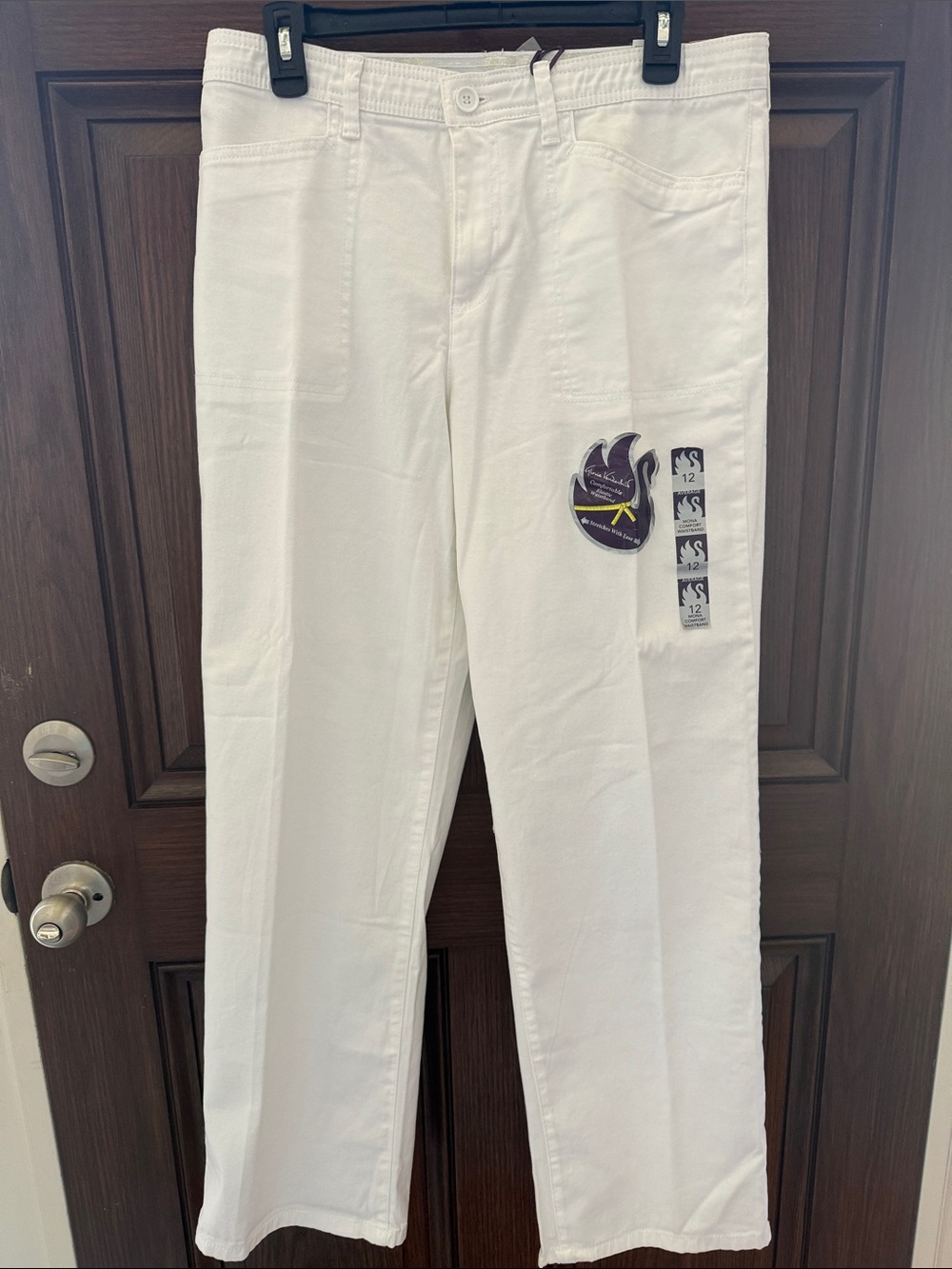 Gloria Vanderbilt Women's Straight Leg Pants in White